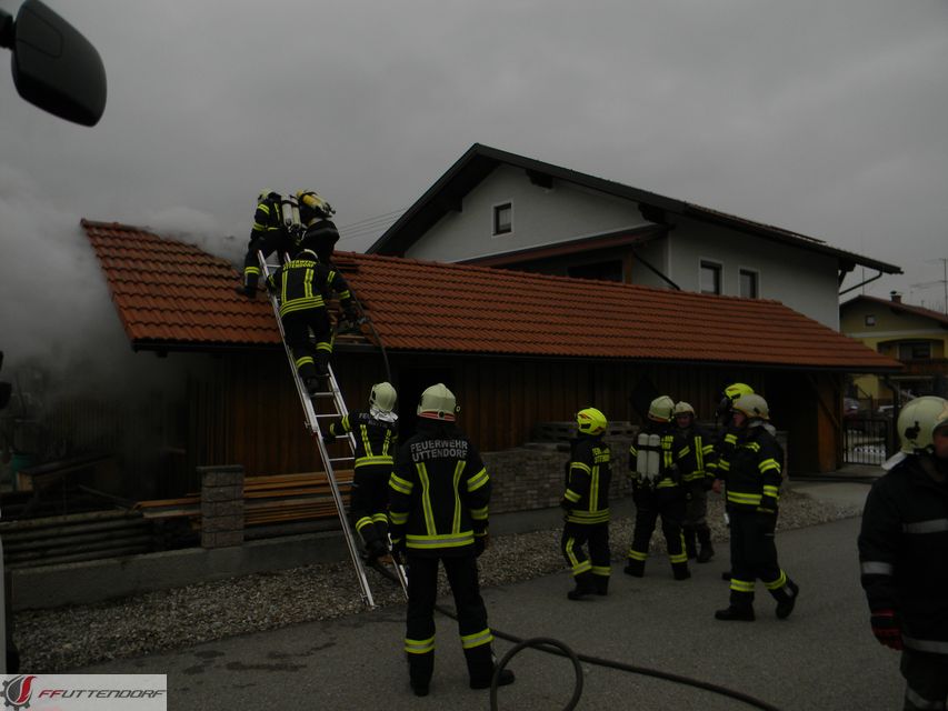 20180222 BrandHolzSchuppen DirMayrstr (9)