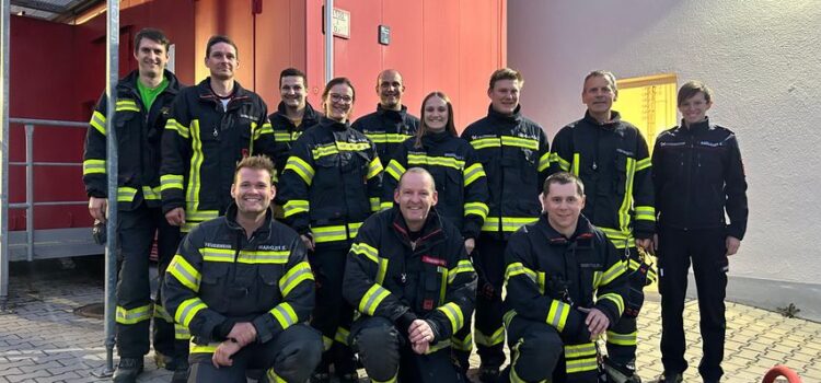 15.5.2025 Heißausbildung im Brandcontainer FF Burghausen